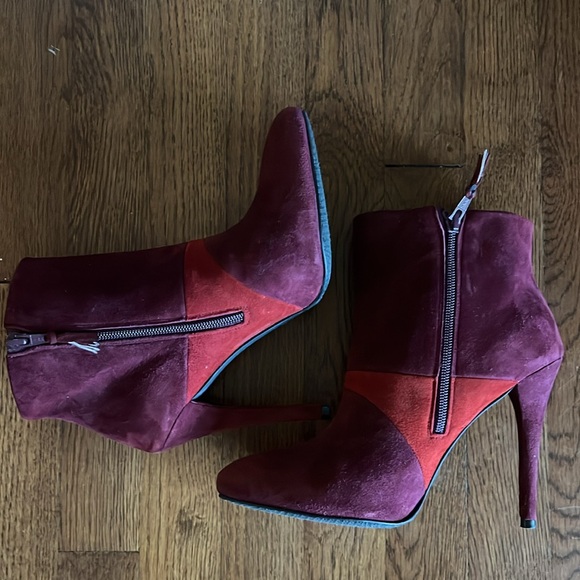 Stuart Weitzman leather suede stiletto heel ankle boots size 7 - Picture 6 of 9